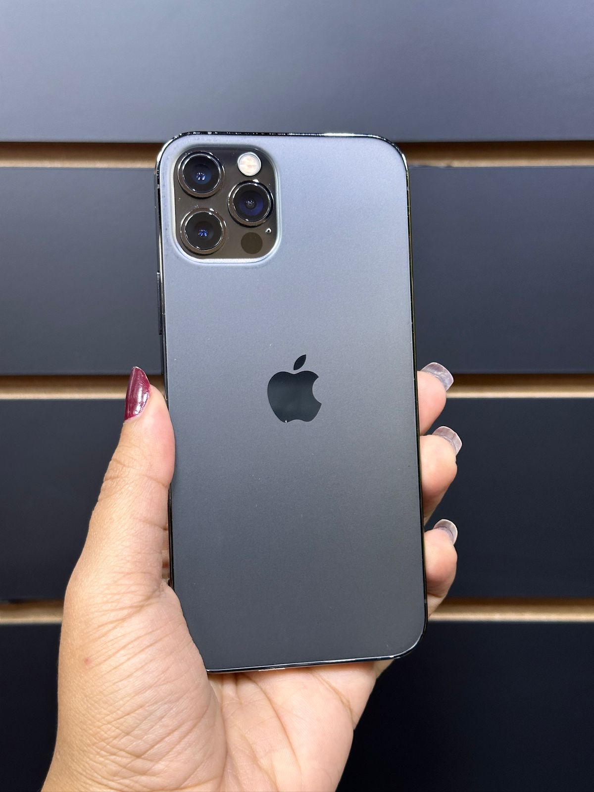 Apple iPhone 12 Pro