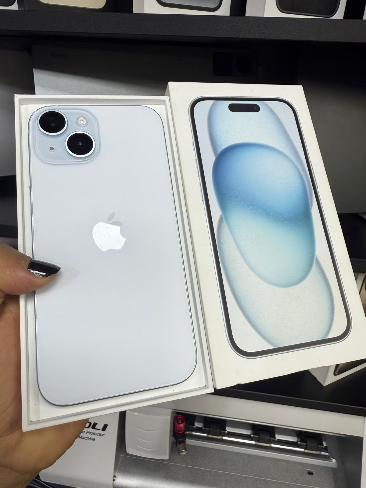 Apple iPhone 15
