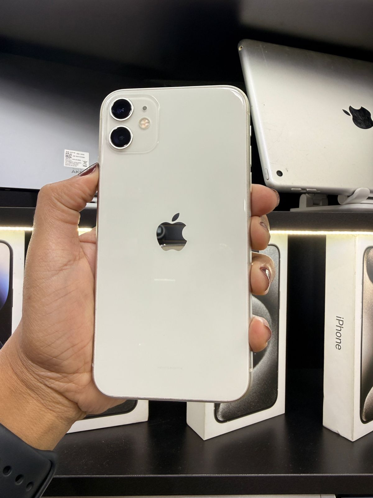 Apple iPhone 11